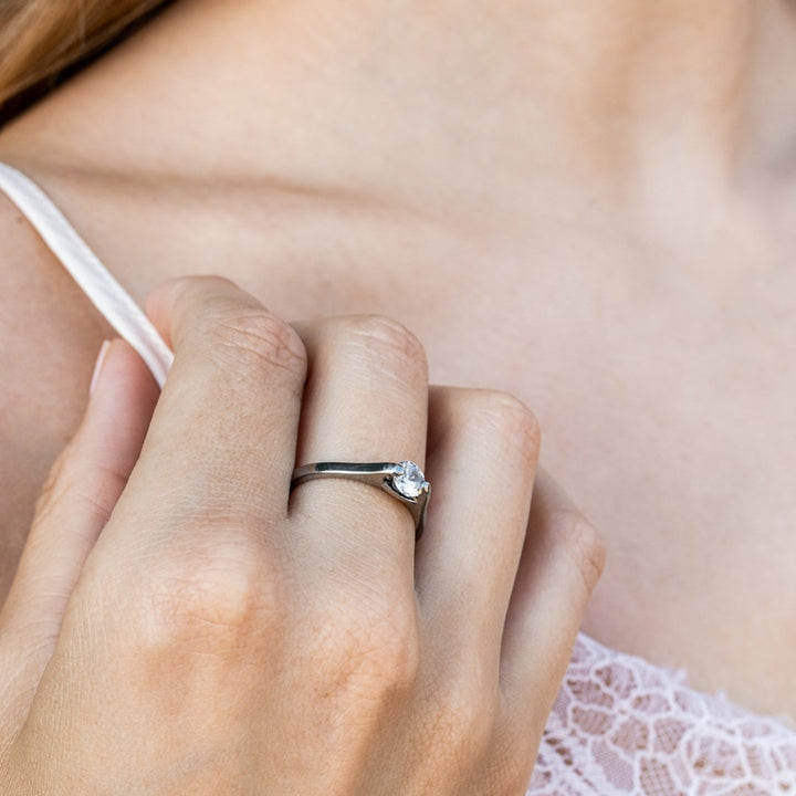 Prsten se zirkonem - ZOVERO